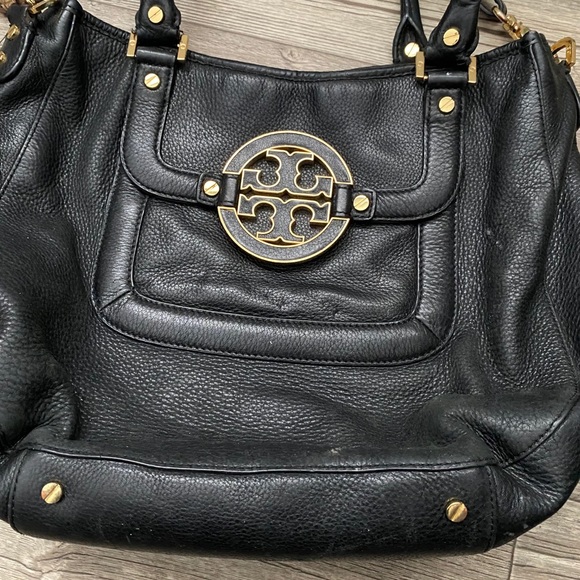 Tory Burch bag and matching Sandals - Picture 9 of 13